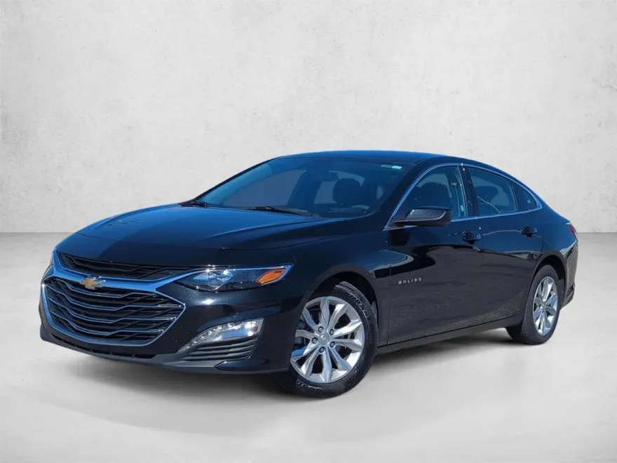 2024 Chevrolet Malibu 1LT photo 1
