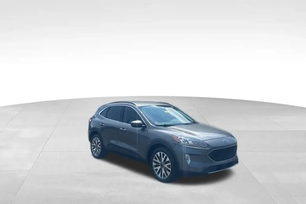 2021 Ford Escape Hybrid Titanium photo 1