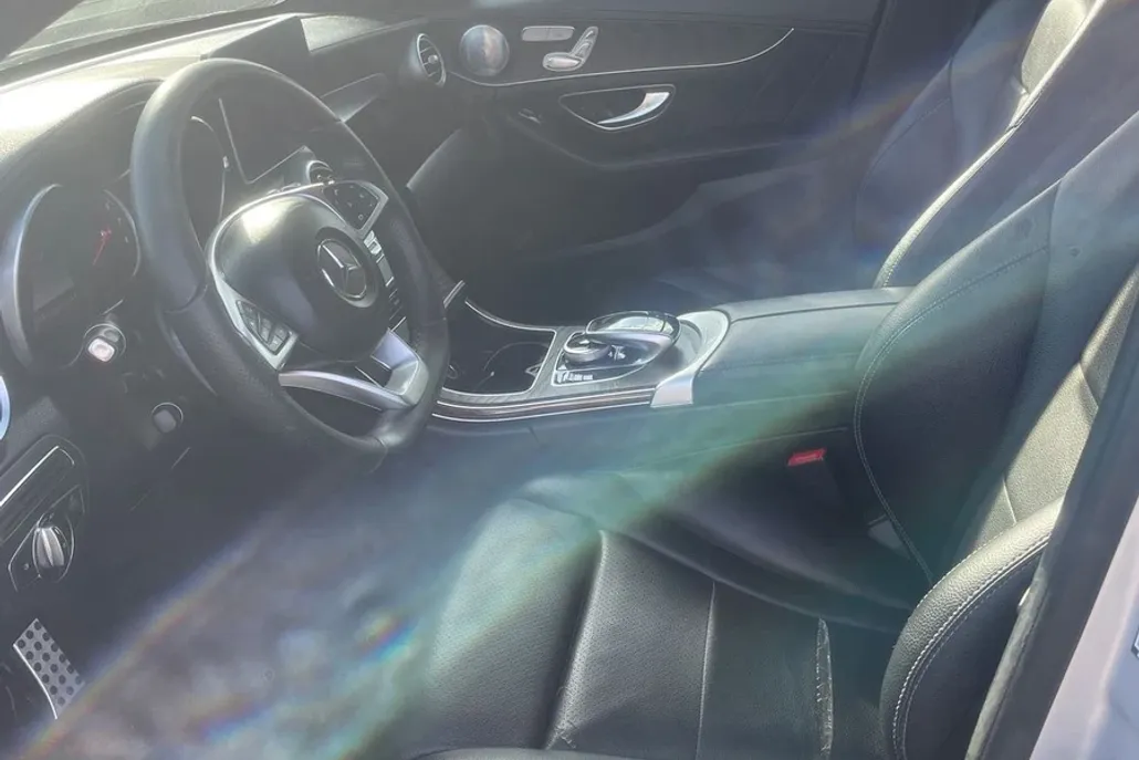 2015 Mercedes Benz C 300 4MATIC Sedan photo 1