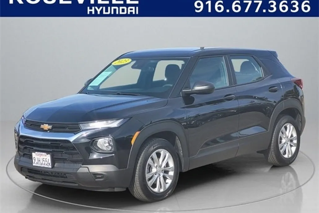 2023 Chevrolet Trailblazer LS photo 1