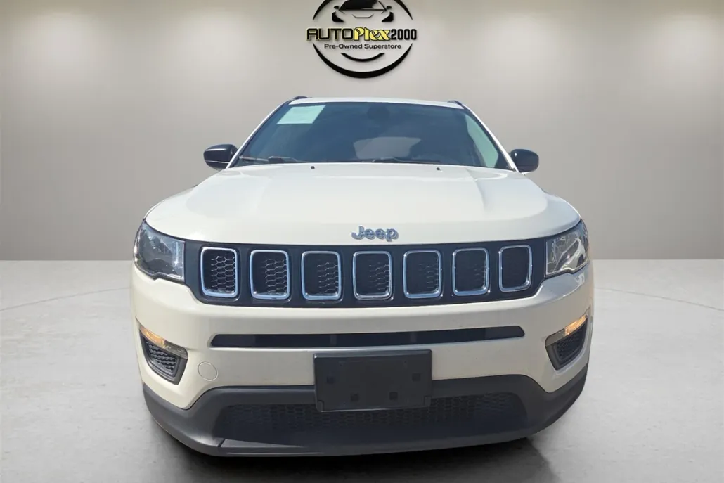 2021 Jeep Compass Sport photo 1
