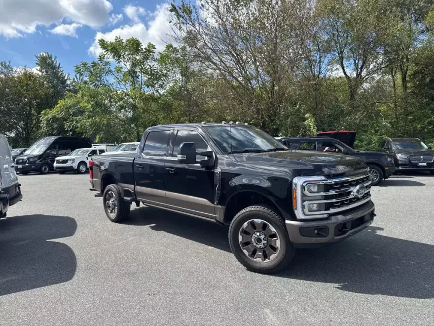 2023 Ford F-250 photo 1