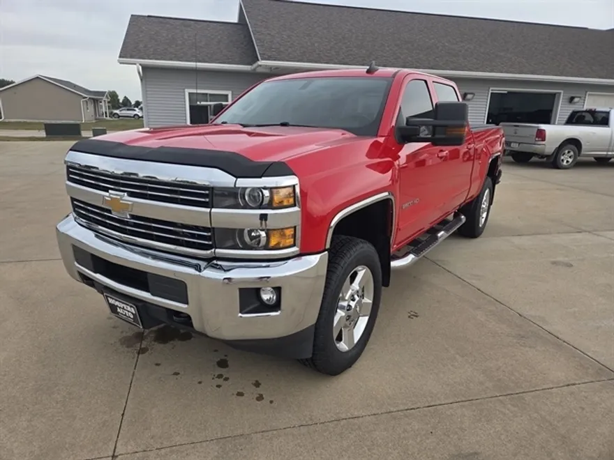 2016 Chevrolet Silverado 2500HD LT photo 1