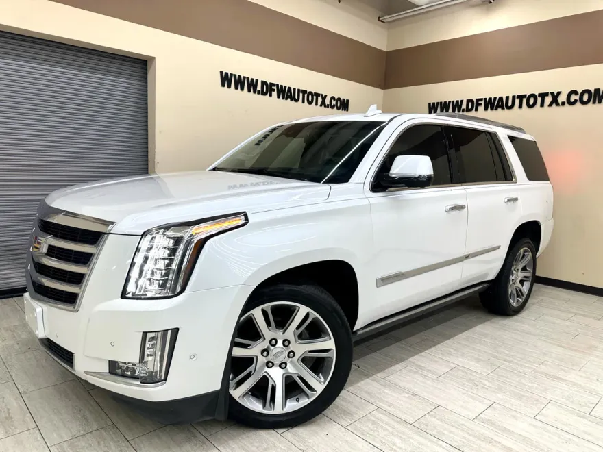 2018 Cadillac Escalade Premium Luxury photo 1