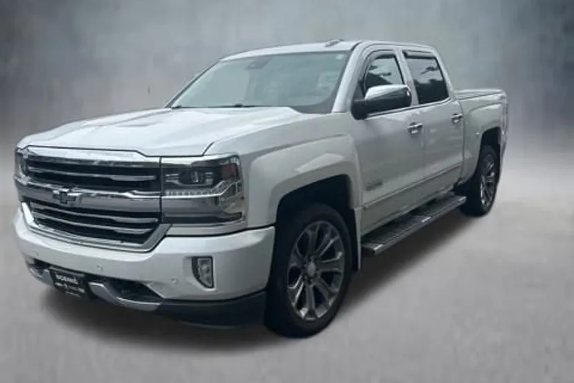 2018 Chevrolet Silverado 1500 High Country photo 1