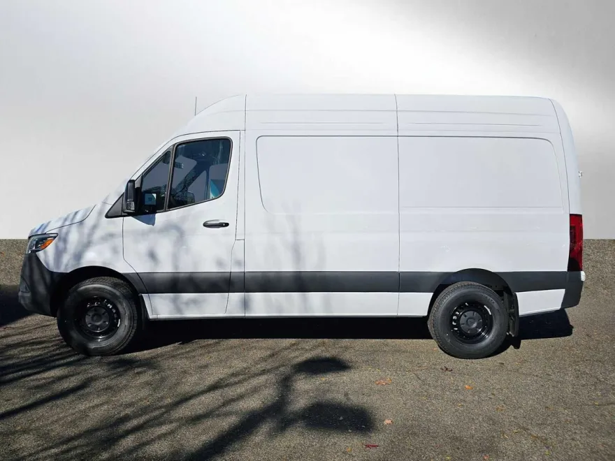 2025 Mercedes Benz Sprinter 2500 Standard Roof photo 1