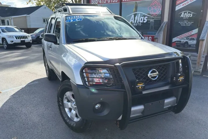 2011 Nissan Xterra Base photo 1