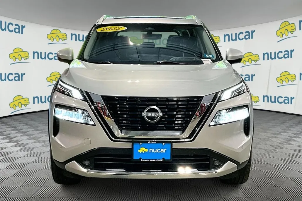 2022 Nissan Rogue Platinum photo 1