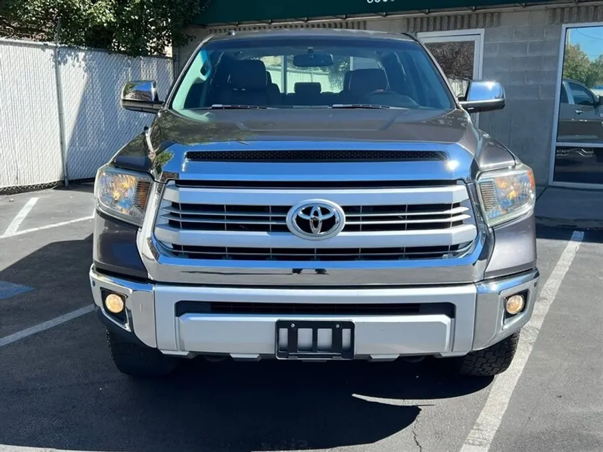 2015 Toyota Tundra Platinum Grade photo 1