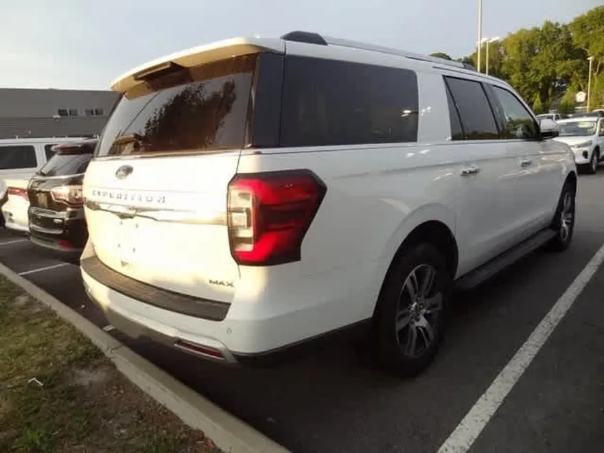 2024 Ford Expedition MAX Limited photo 1