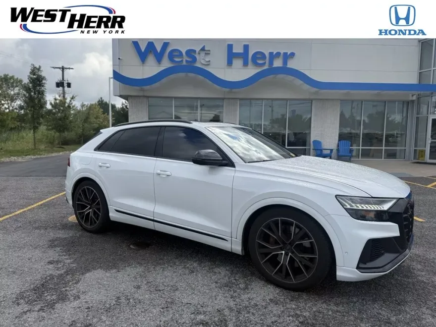 2023 Audi SQ8 Premium Plus photo 1
