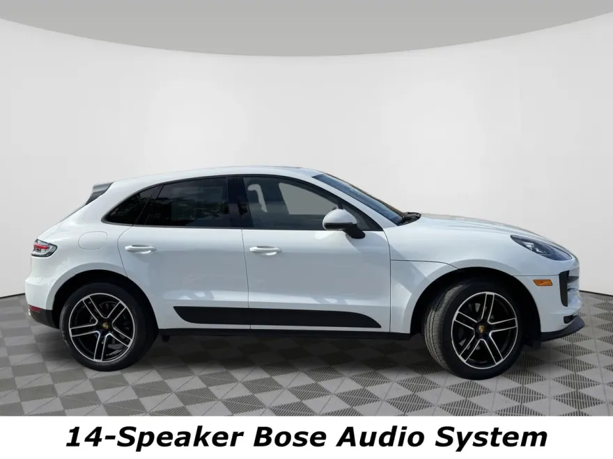2020 Porsche Macan photo 1