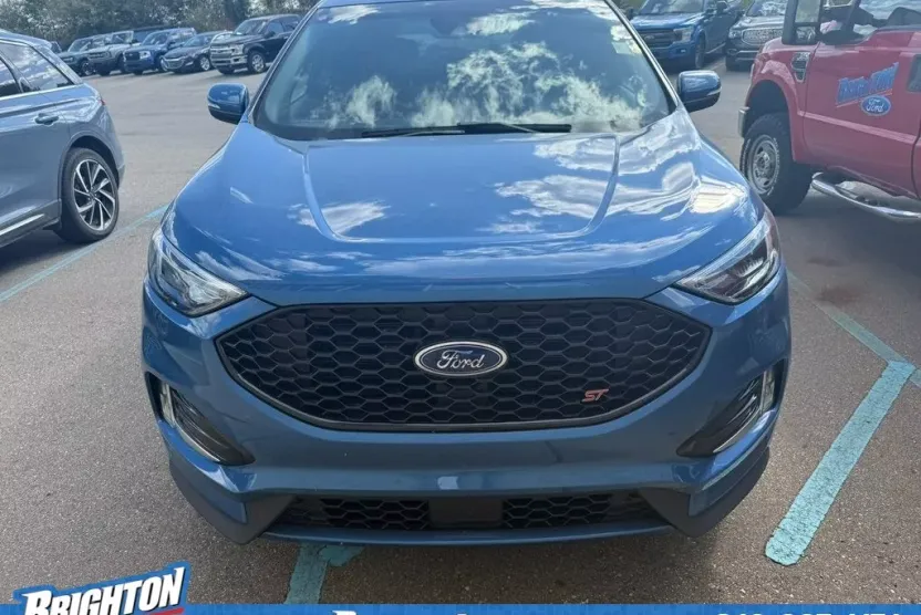 2019 Ford Edge ST photo 1