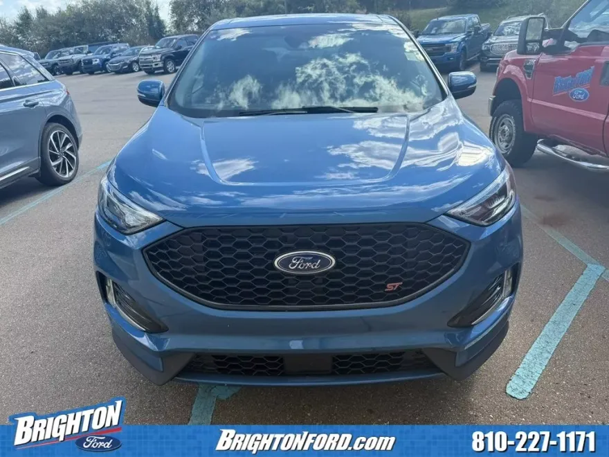 2019 Ford Edge ST photo 1