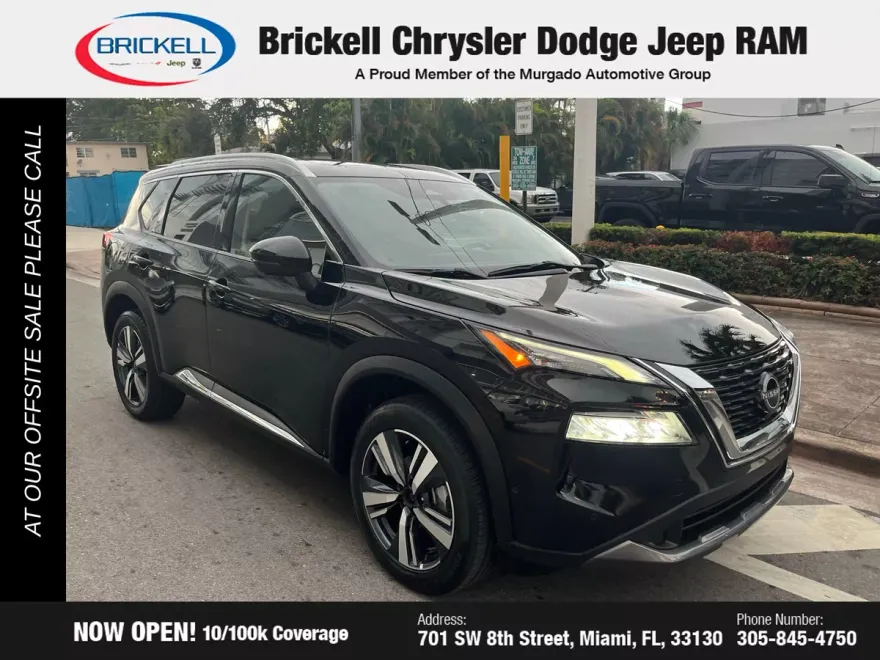 2022 Nissan Rogue SV photo 1