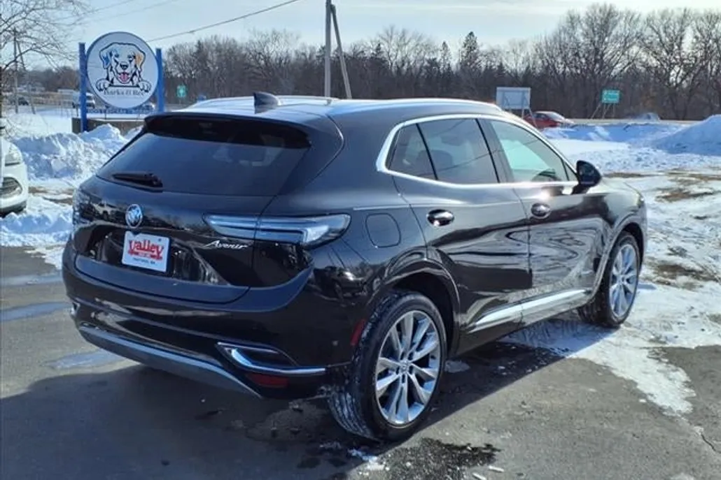 2023 Buick Envision Avenir photo 1