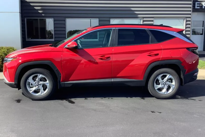 2023 Hyundai Tucson SEL photo 1