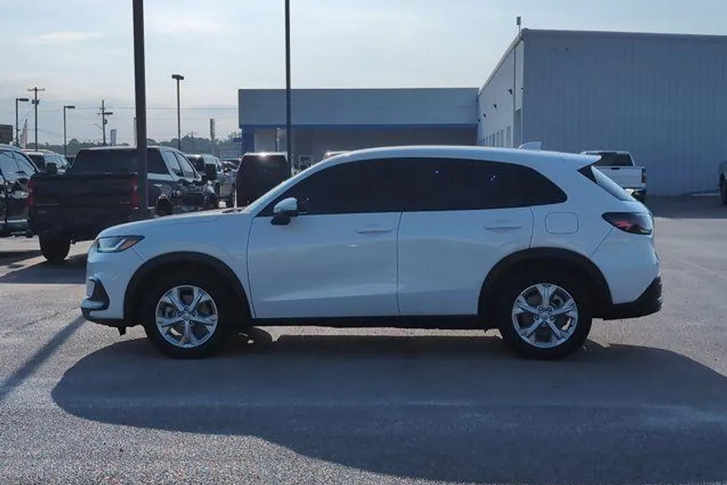 2024 Honda HR-V LX photo 1