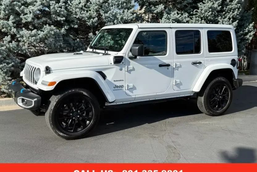 2024 Jeep Wrangler Sahara 4xe photo 1