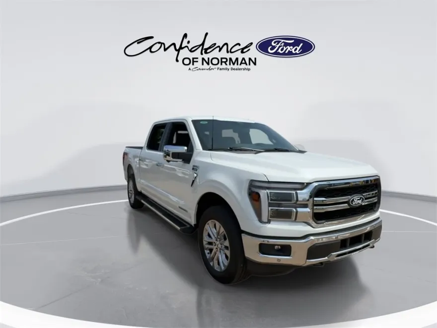 2025 Ford F-150 Lariat photo 2