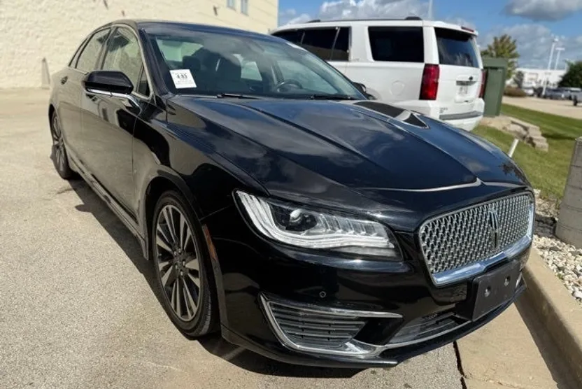 2020 Lincoln MKZ Hybrid Reserve photo 1