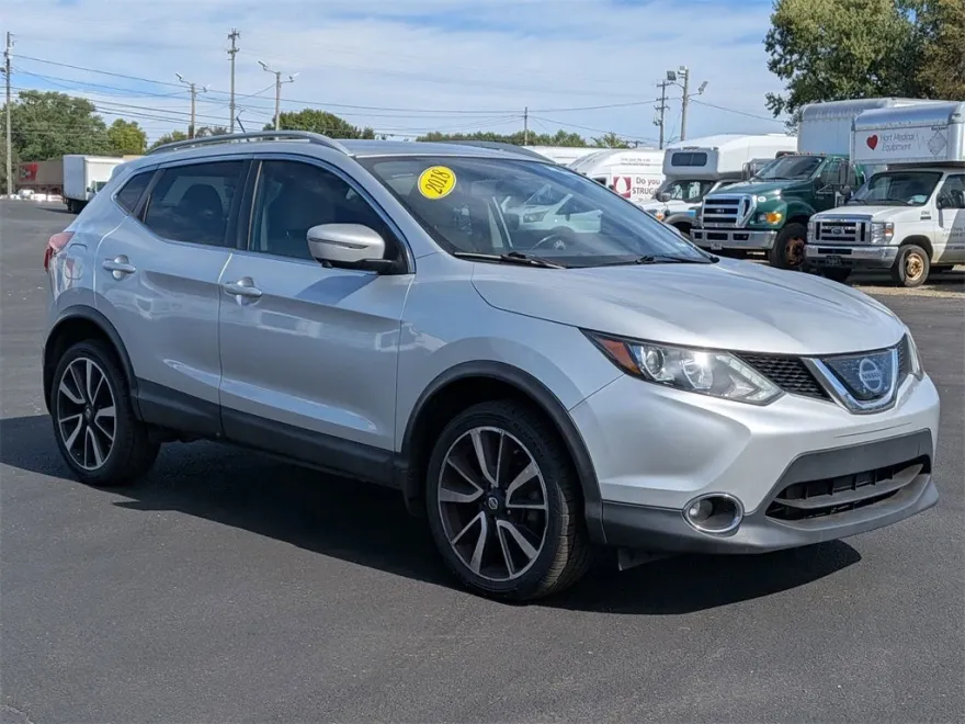 2018 Nissan Rogue Sport SL photo 1