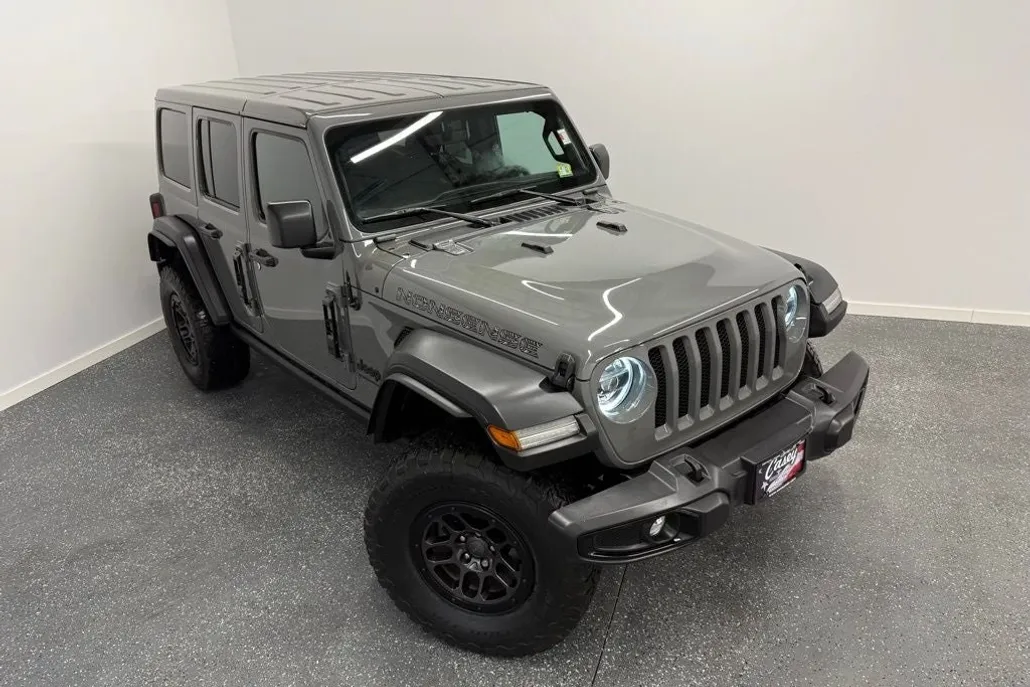 2023 Jeep Wrangler High Tide Sport photo 1