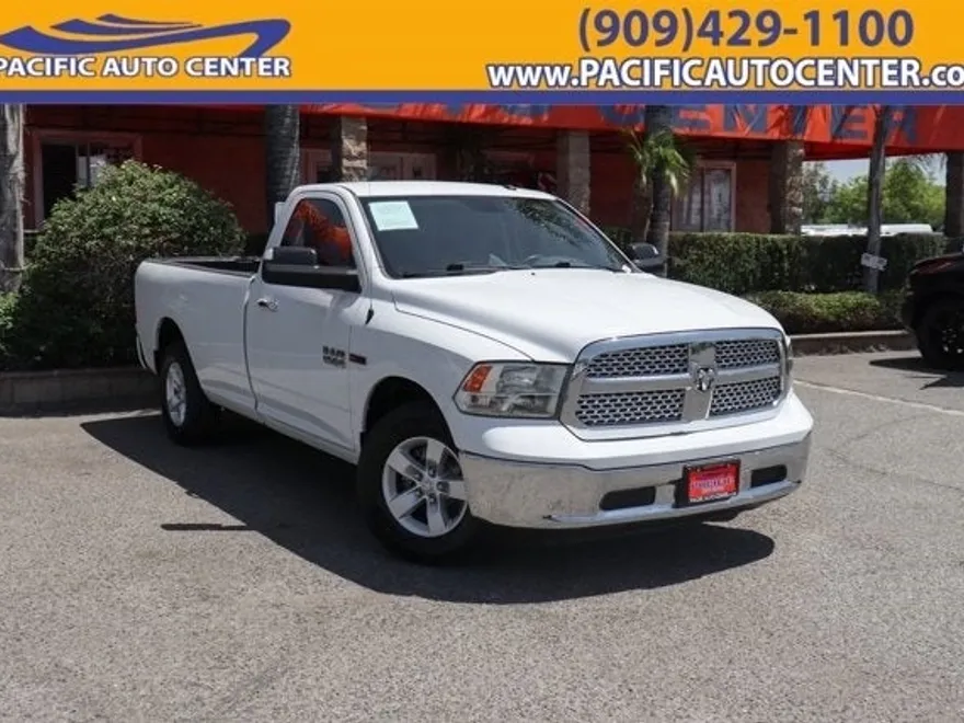 2015 Ram 1500 SLT photo 1