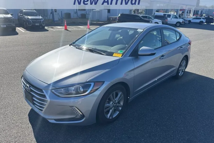 2017 Hyundai Elantra SE photo 1