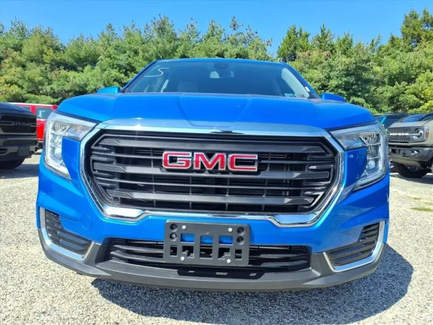 2024 Gmc Terrain SLE photo 1