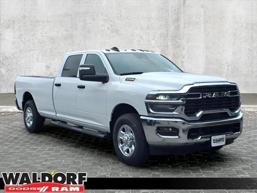 2025 Ram 2500 Tradesman photo 1