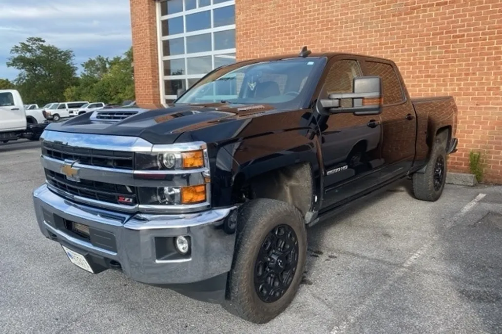 2019 Chevrolet Silverado 2500HD LT photo 1