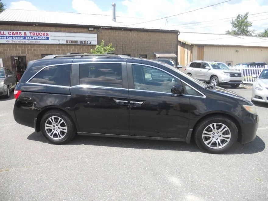 2011 Honda Odyssey EX photo 1