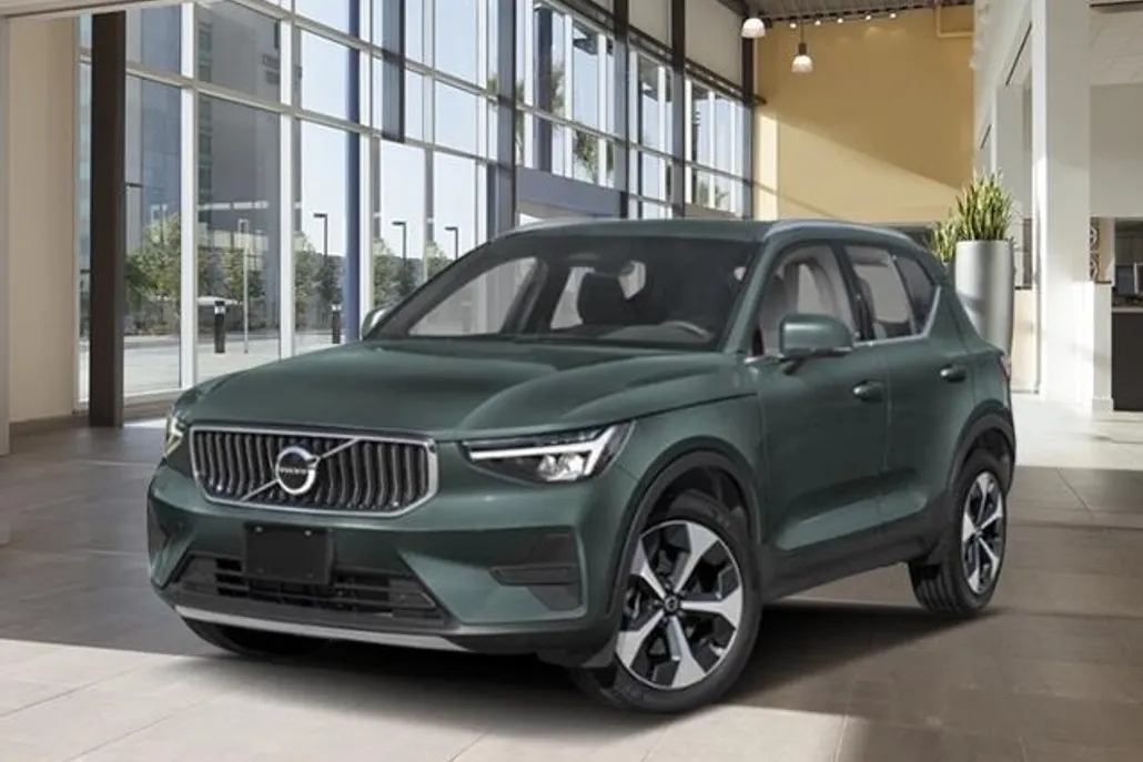 2026 Volvo XC40 AWD Plus photo 1