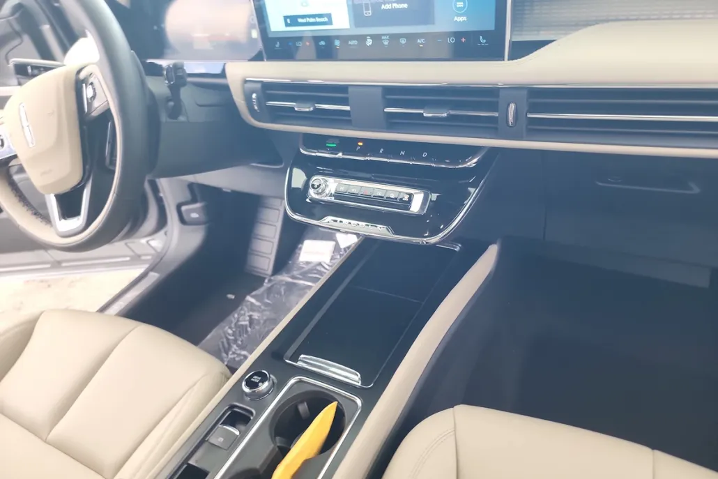 2025 Lincoln Corsair Premiere photo 1