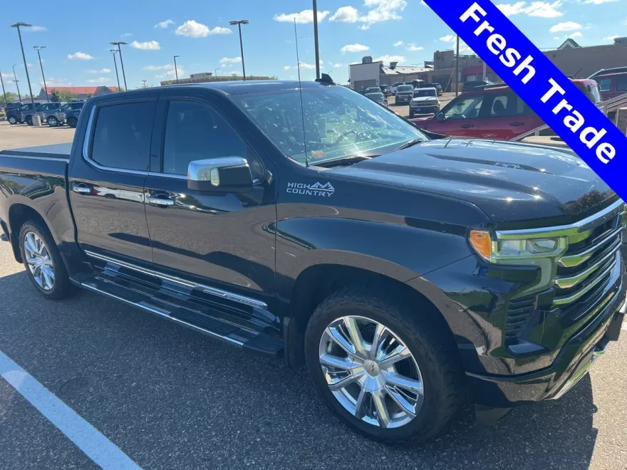 2023 Chevrolet Silverado 1500 High Country photo 1