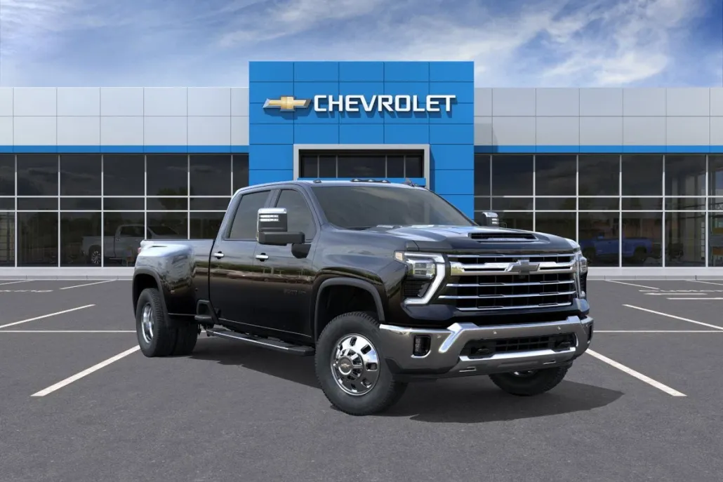 2026 Chevrolet Silverado 3500HD LTZ photo 1