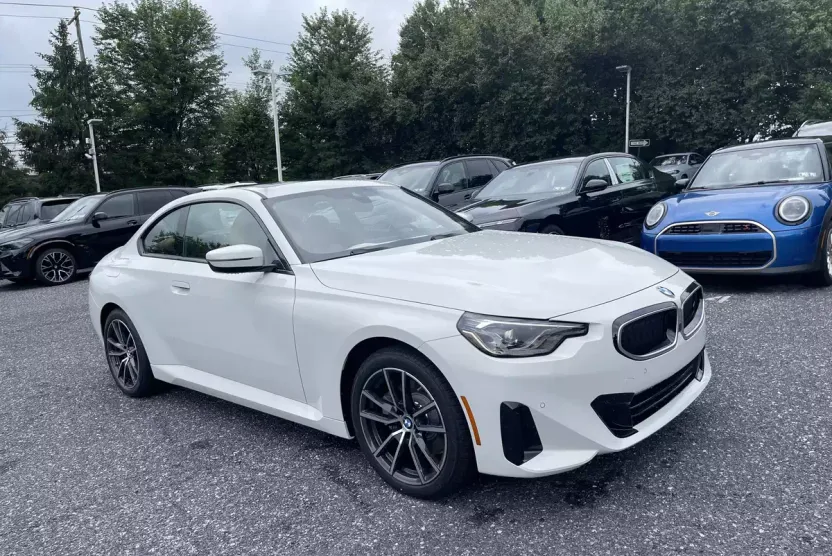 2025 Bmw 230i xDrive Coupe photo 1