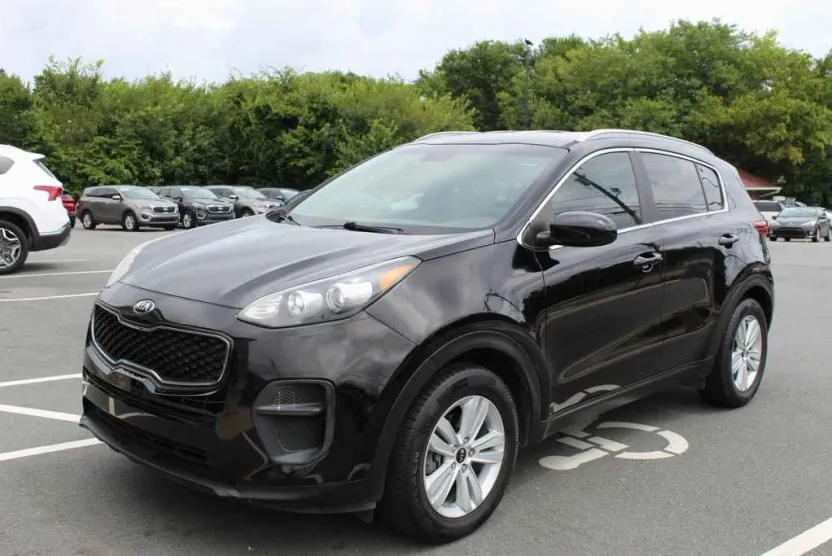 2017 Kia Sportage LX photo 1