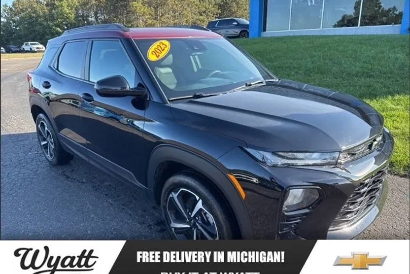 2023 Chevrolet Trailblazer RS photo 1