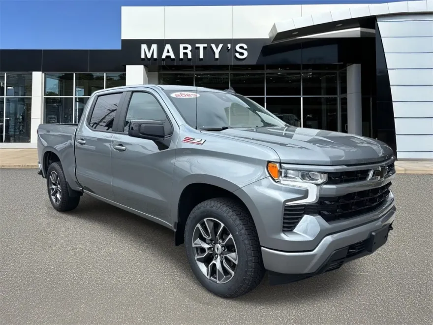 2023 Chevrolet Silverado 1500 RST photo 1