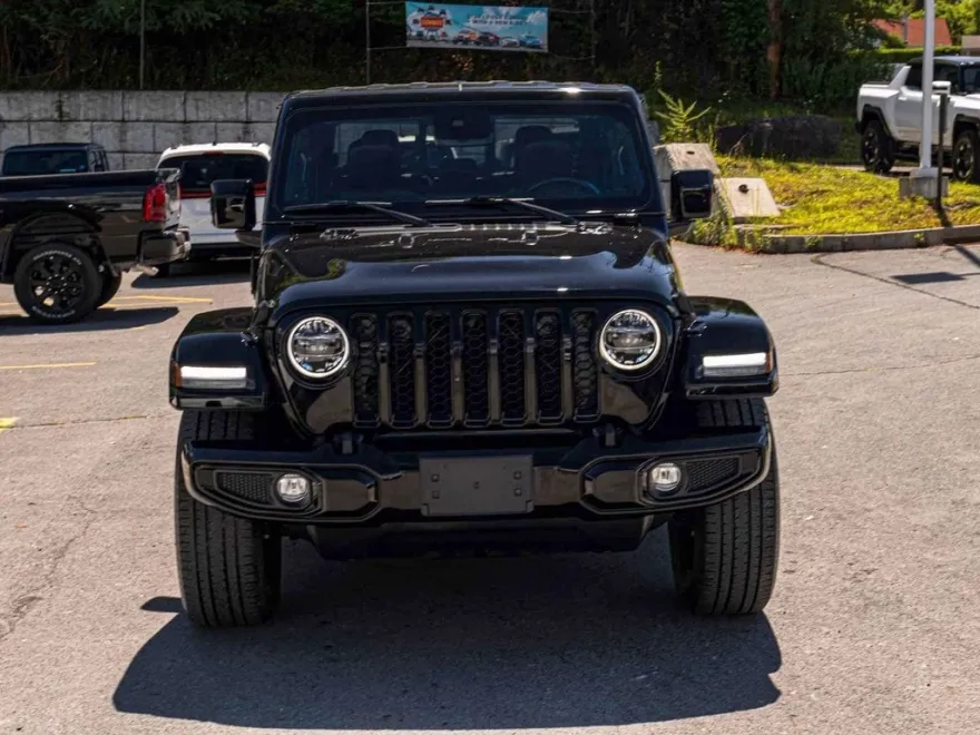 2022 Jeep Gladiator Overland photo 1