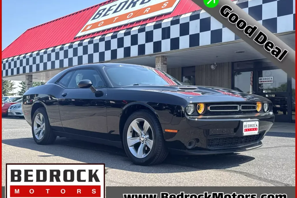 2019 Dodge Challenger SXT photo 1