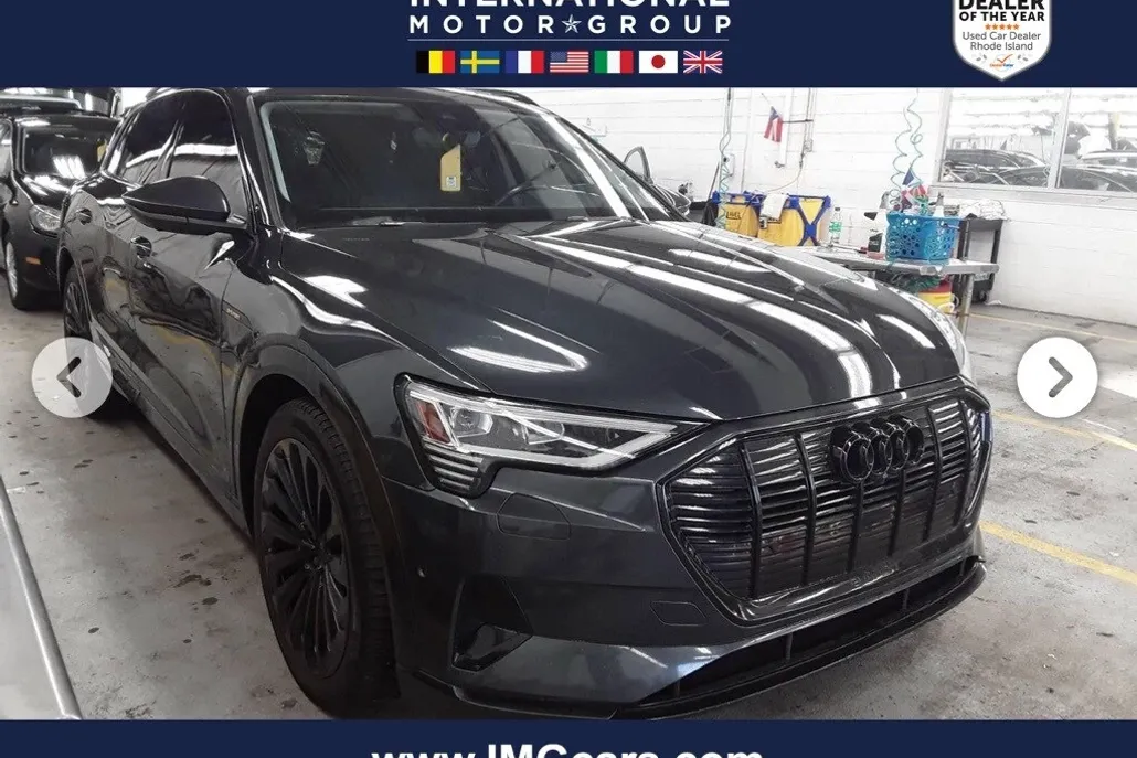 2019 Audi e-tron Prestige photo 1
