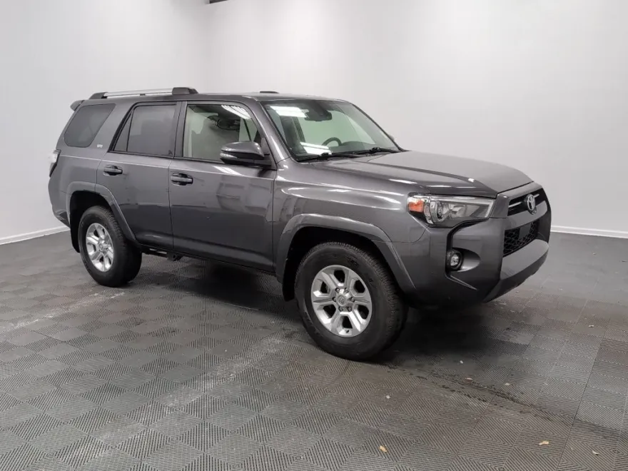 2023 Toyota 4Runner SR5 Premium photo 1