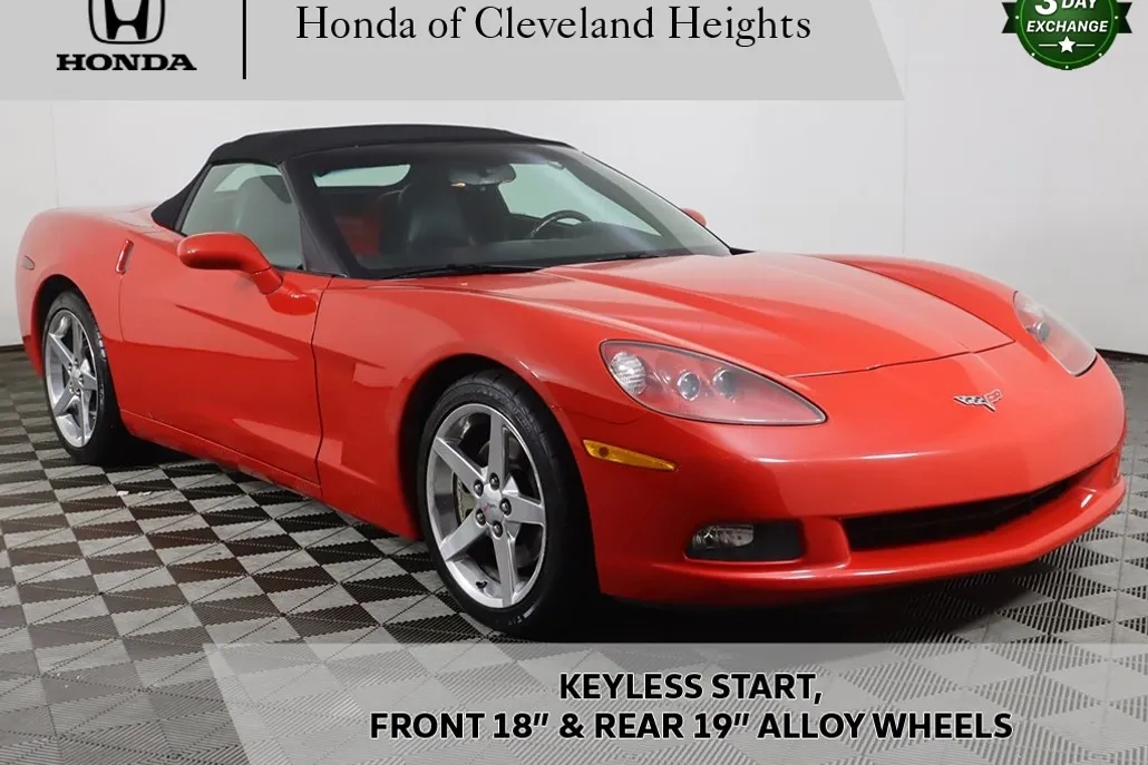 2005 Chevrolet Corvette Base photo 1
