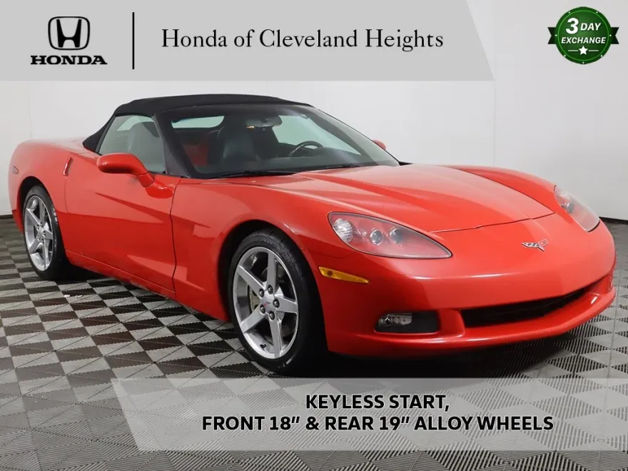 2005 Chevrolet Corvette Base photo 1