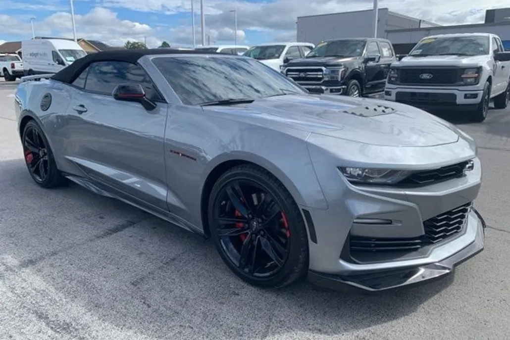 2023 Chevrolet Camaro SS photo 1