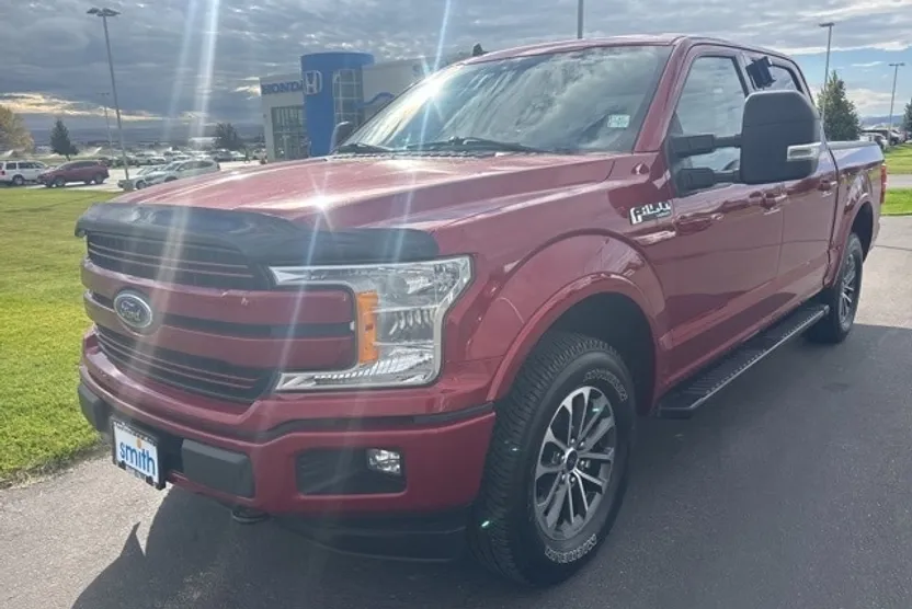 2019 Ford F-150 Lariat photo 1