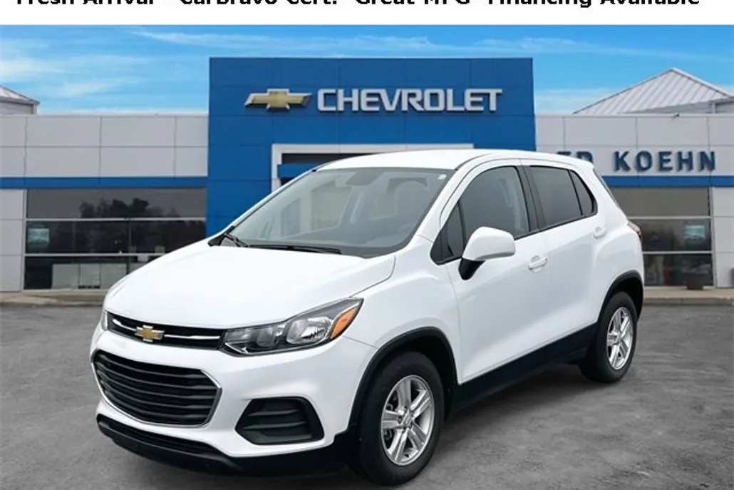 2022 Chevrolet Trax LS photo 1